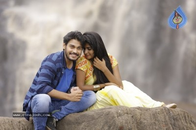 Mouname Ishtam Movie Stills