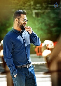 Nannaku Prematho First Look