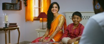 Pelli Choopulu Movie Photos