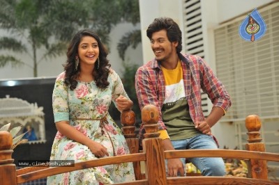 Rajdooth Movie Stills