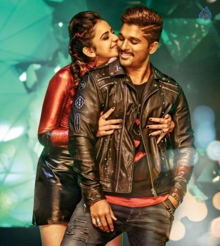 Sarrainodu Poster and Photo