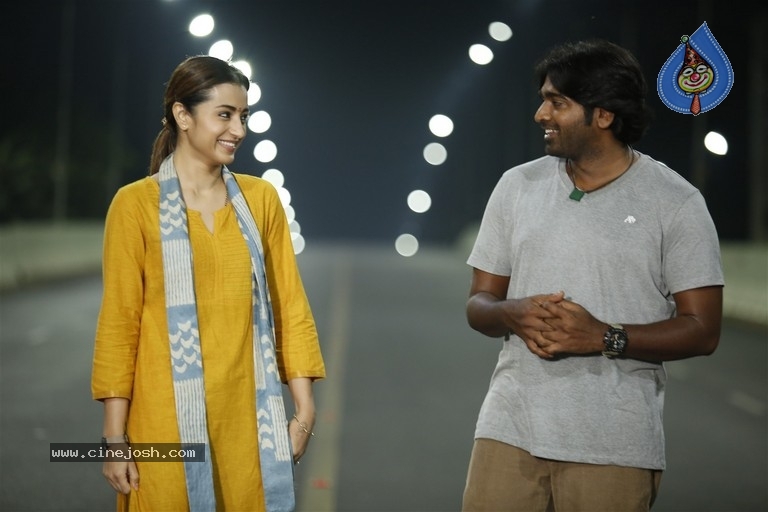 96 Movie Stills - 3 / 12 photos