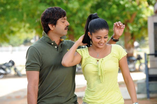 Pravarakyudu still - 28 / 137 photos