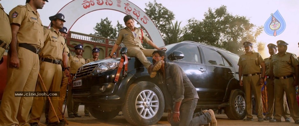 Aagadu Movie Stills - 12 / 34 photos