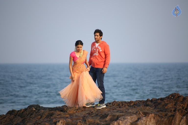 Aakatayi Movie Photos - 3 / 11 photos