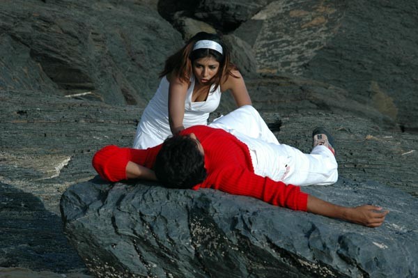 Ade Nuvu Ade Nenu Movie Stills - 43 / 53 photos