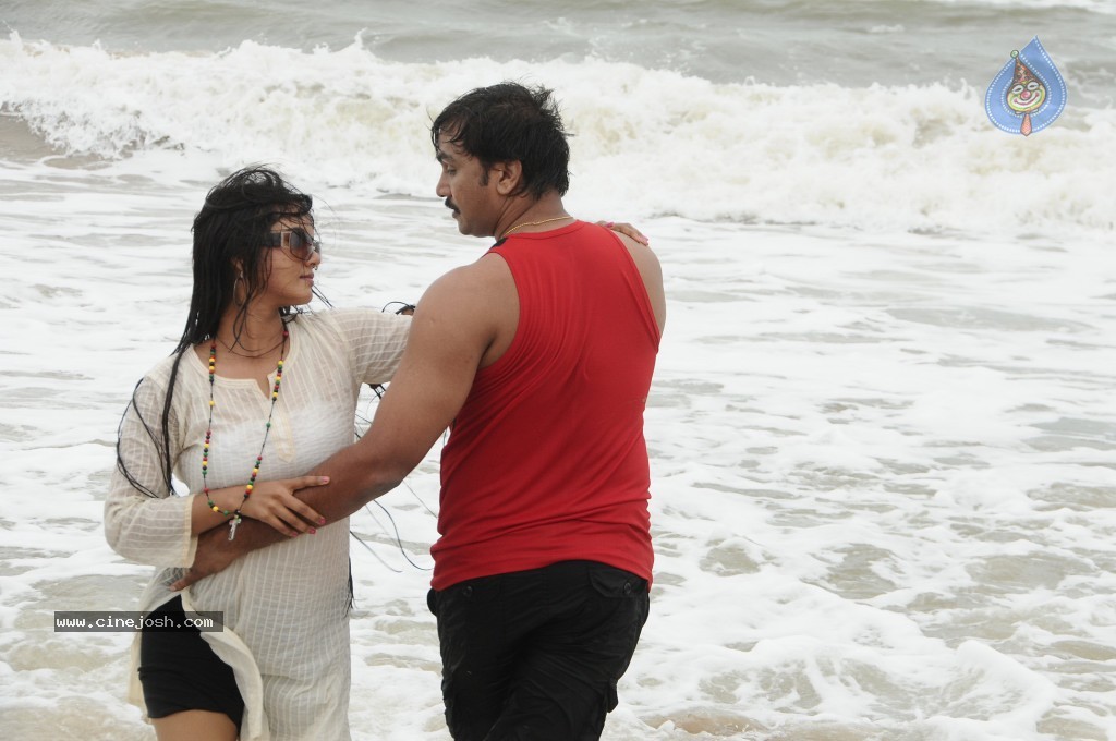 Adipathyam Movie Stills - 5 / 29 photos