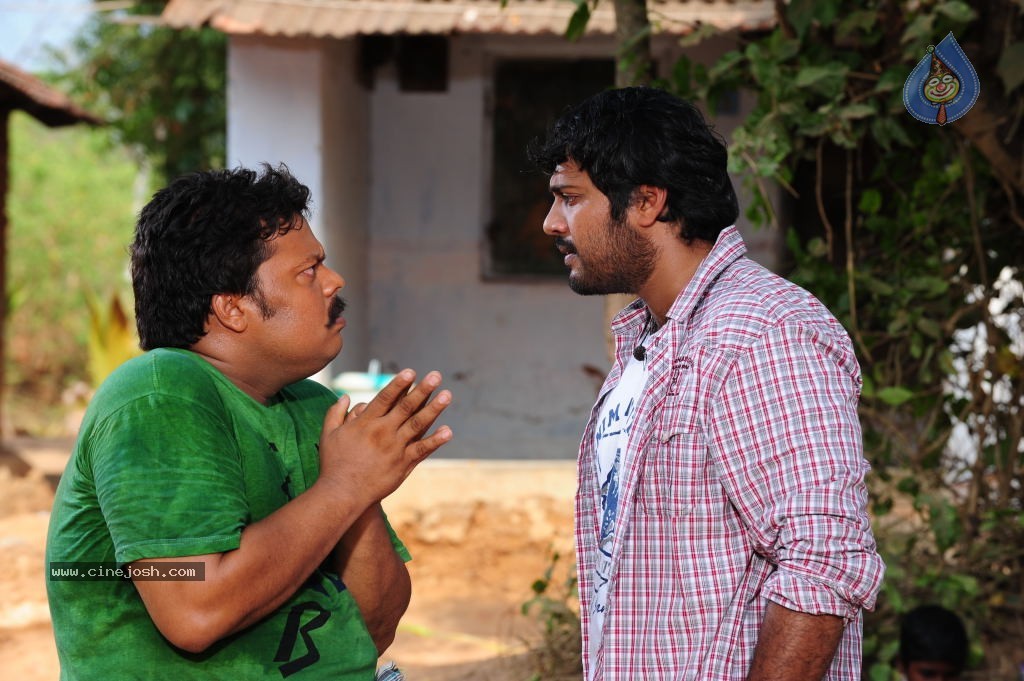  Athade Movie Stills - 36 / 95 photos