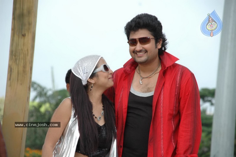 Autowala Movie Stills - 14 / 62 photos