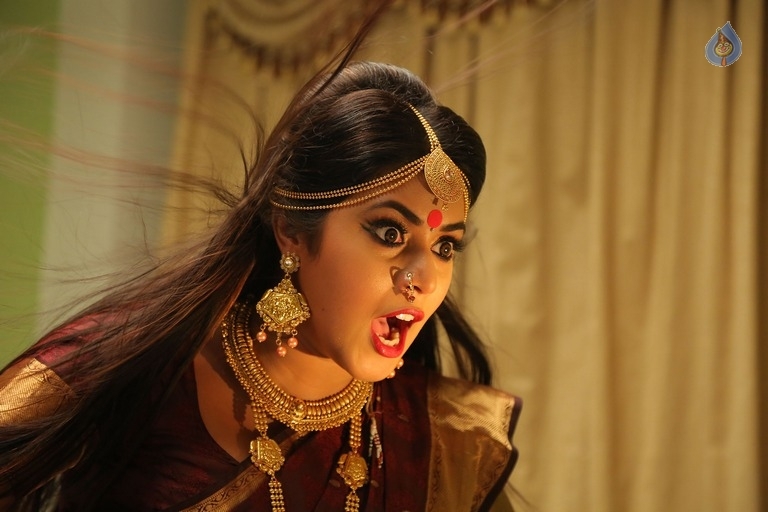 Avanthika Movie Stills - 1 / 9 photos