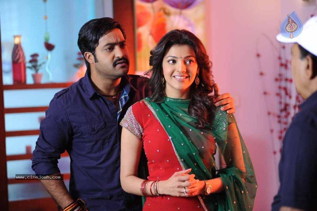 Baadshah New Stills - 6 / 64 photos