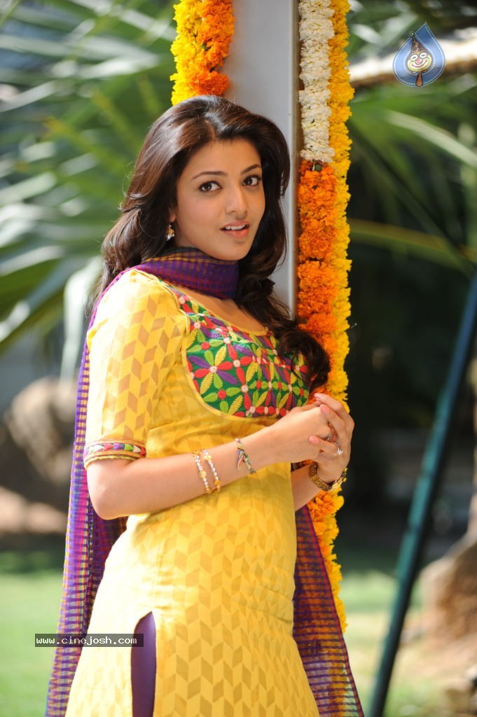 Baadshah New Stills - 24 / 64 photos