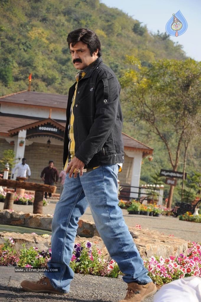 Balakrishna Sri Keerthi Combines Movie Stills - 5 / 6 photos