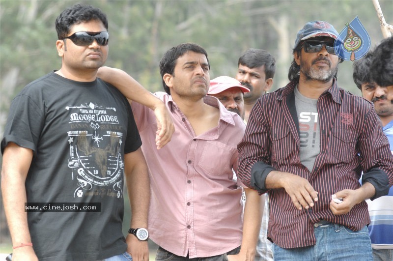 Brindavanam Movie Stills - 24 / 28 photos