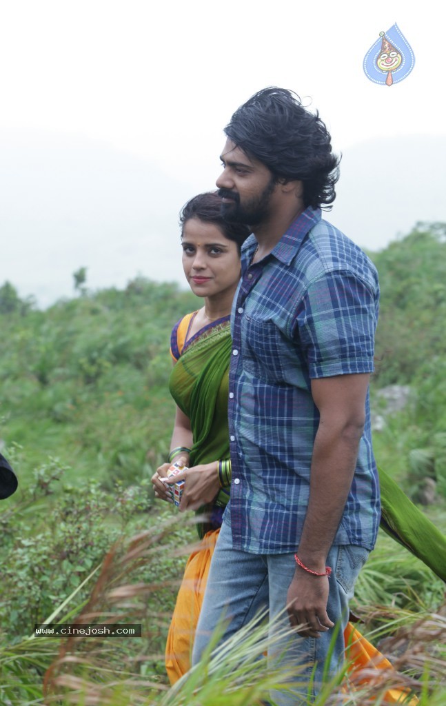 Dalam Movie Photos - 9 / 10 photos