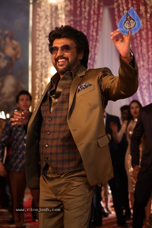 Darbar Movie Stills - 7 / 21 photos