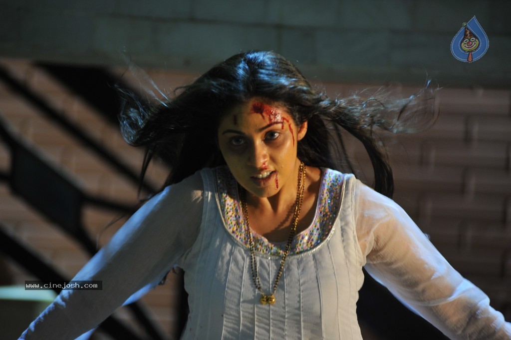 Dasathirigindi Movie Stills - 55 / 56 photos