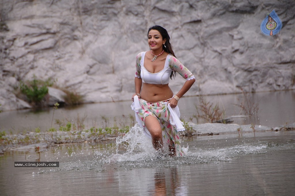 Dhee Ante Dhee Movie New Stills - 61 / 76 photos