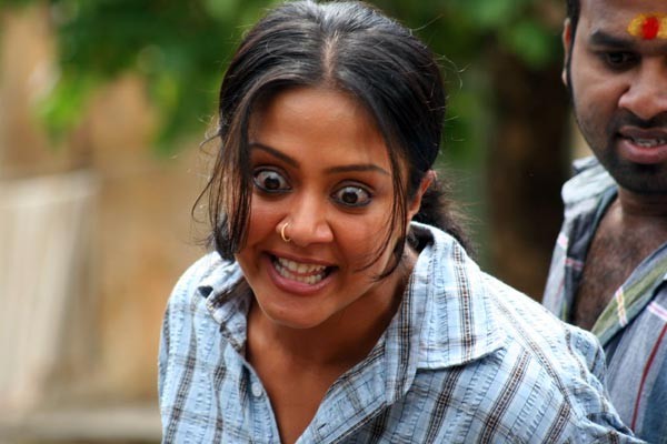 Drohi Movie Stills - Jyothika  - 34 / 81 photos