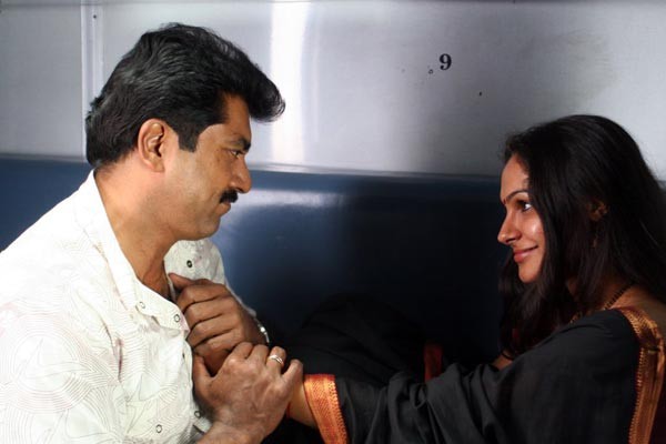 Drohi Movie Stills - Jyothika  - 39 / 81 photos