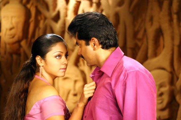 Drohi Movie Stills - Jyothika  - 57 / 81 photos