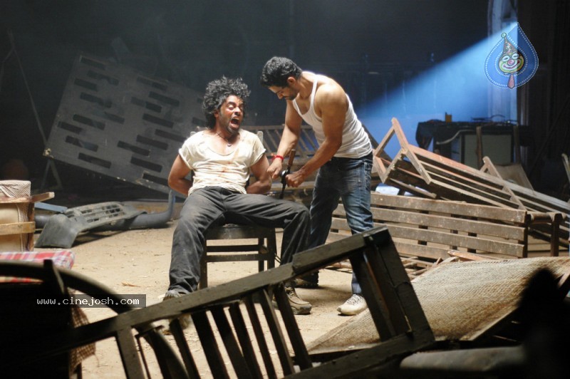 Ek Movie Stills - 22 / 39 photos