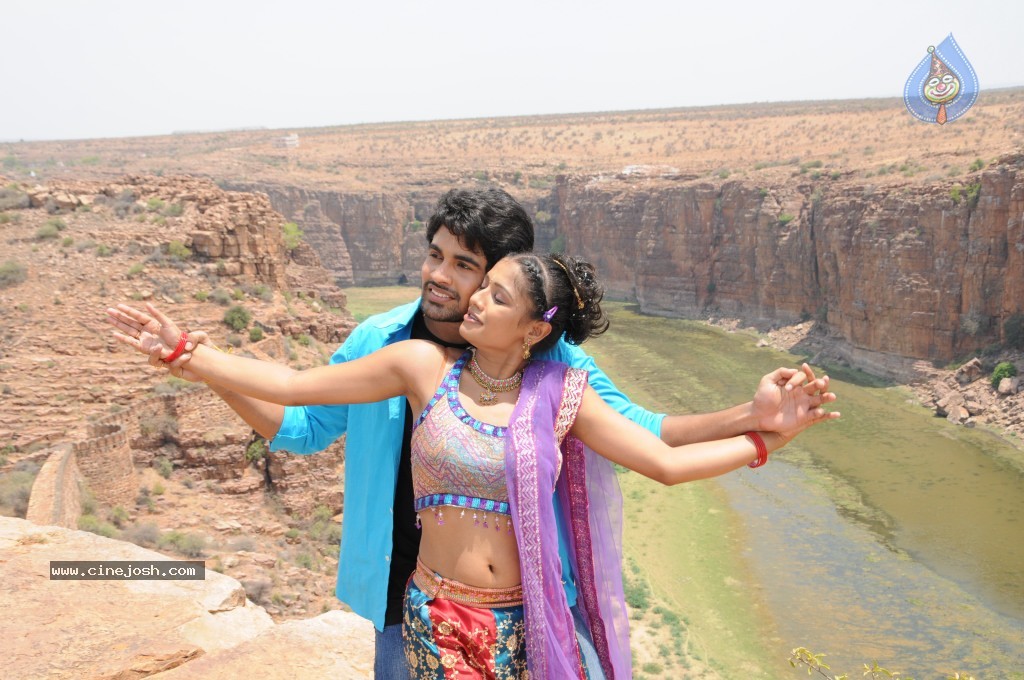 Gandikotalo Movie Stills - 81 / 129 photos