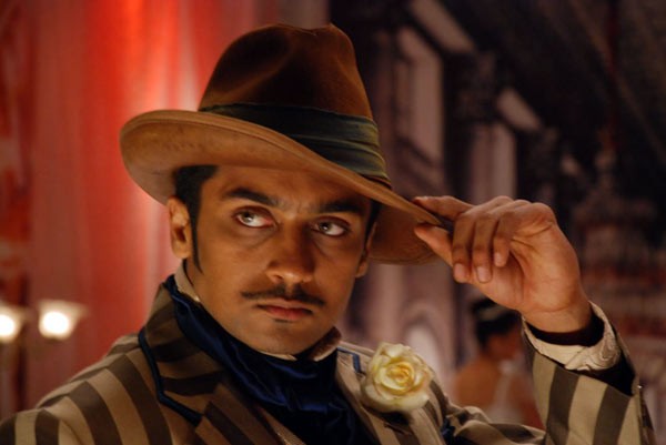 Ghatikudu - Suriya - Nayanatara - 7 / 44 photos