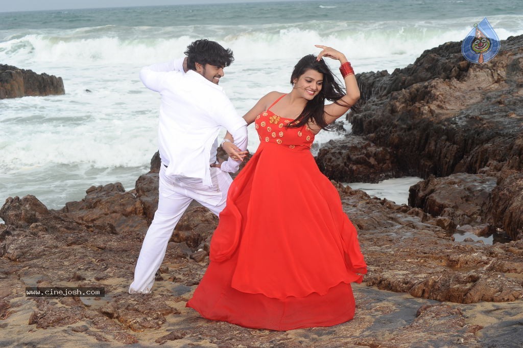 Gola Seenu Movie Stills - 15 / 20 photos