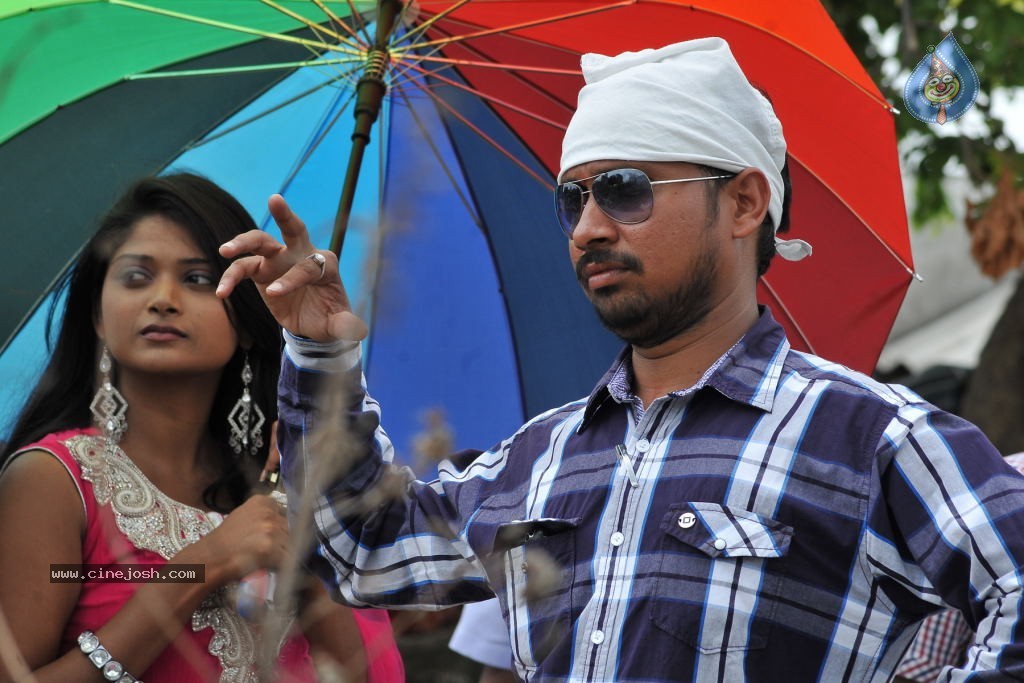 Gulabi Movie Stills - 17 / 31 photos