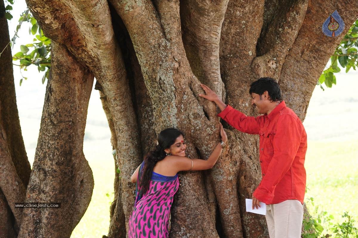 Hithudu Movie Stills - 7 / 12 photos