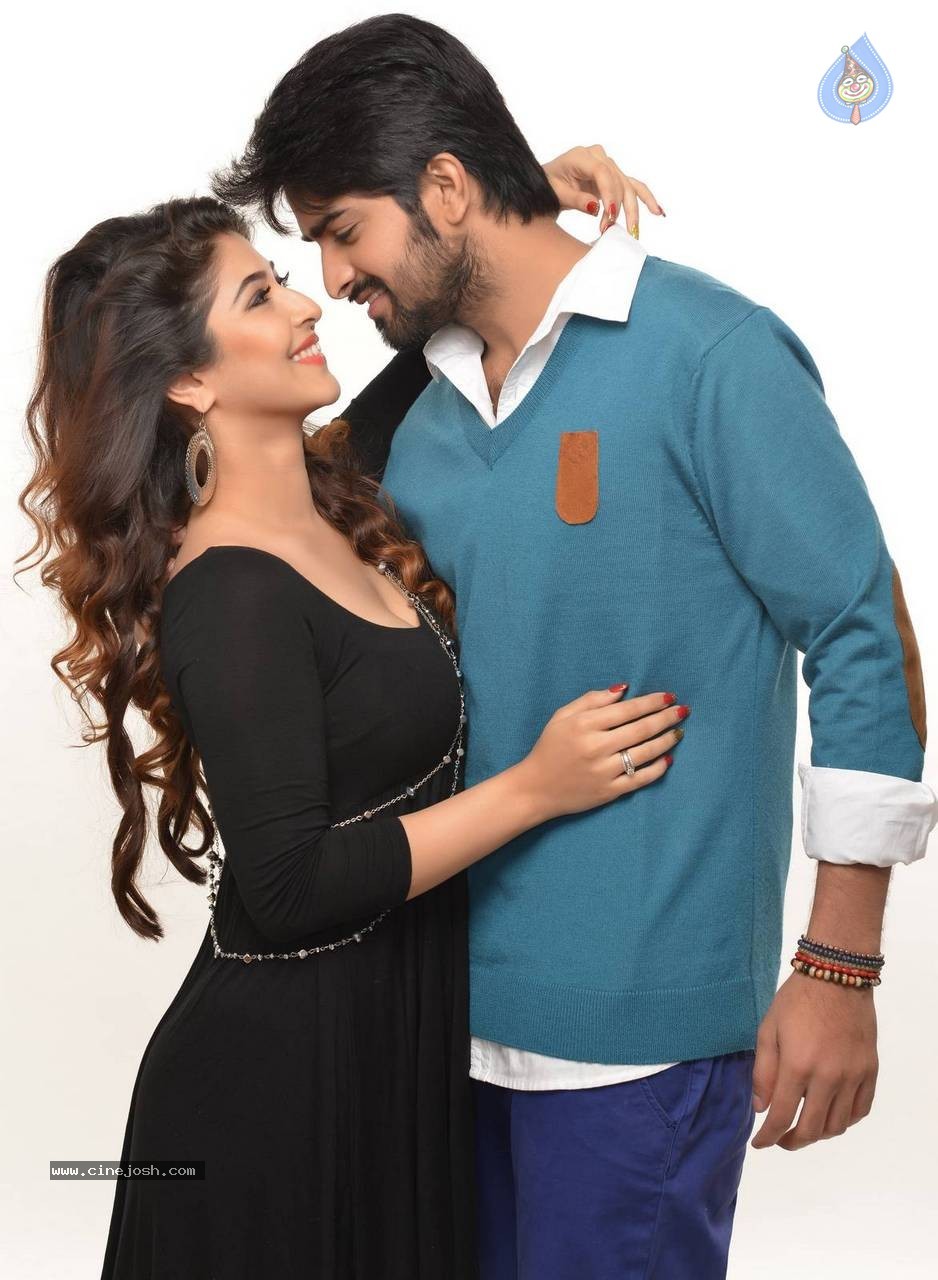 Jadoogadu Movie Stills - 1 / 5 photos