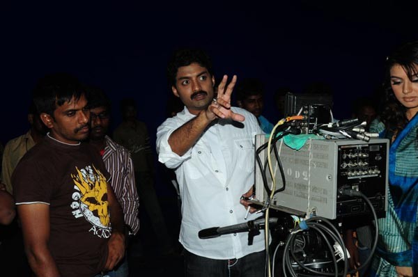 Jayeebhava Working Stills - 48 / 145 photos