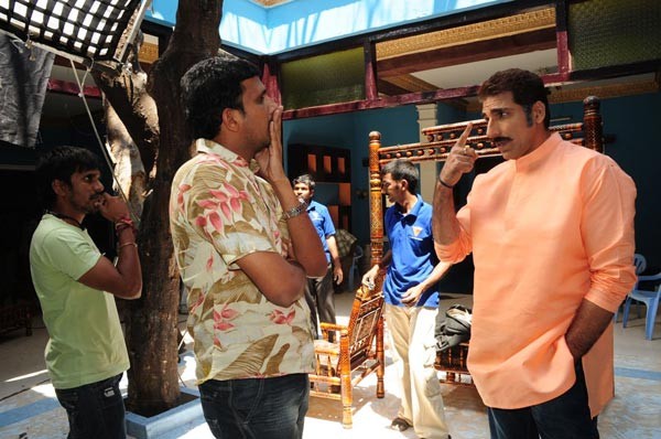 Jayeebhava Working Stills - 85 / 145 photos