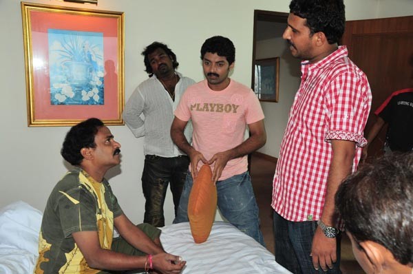 Jayeebhava Working Stills - 113 / 145 photos