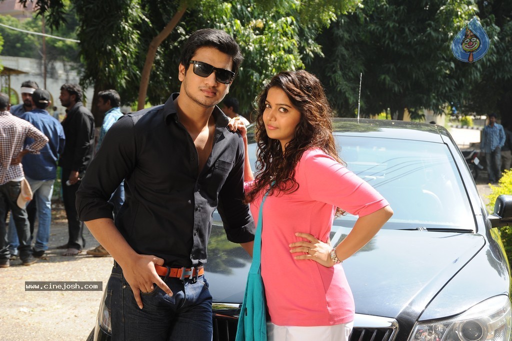 Karthikeya Stills - 5 / 7 photos