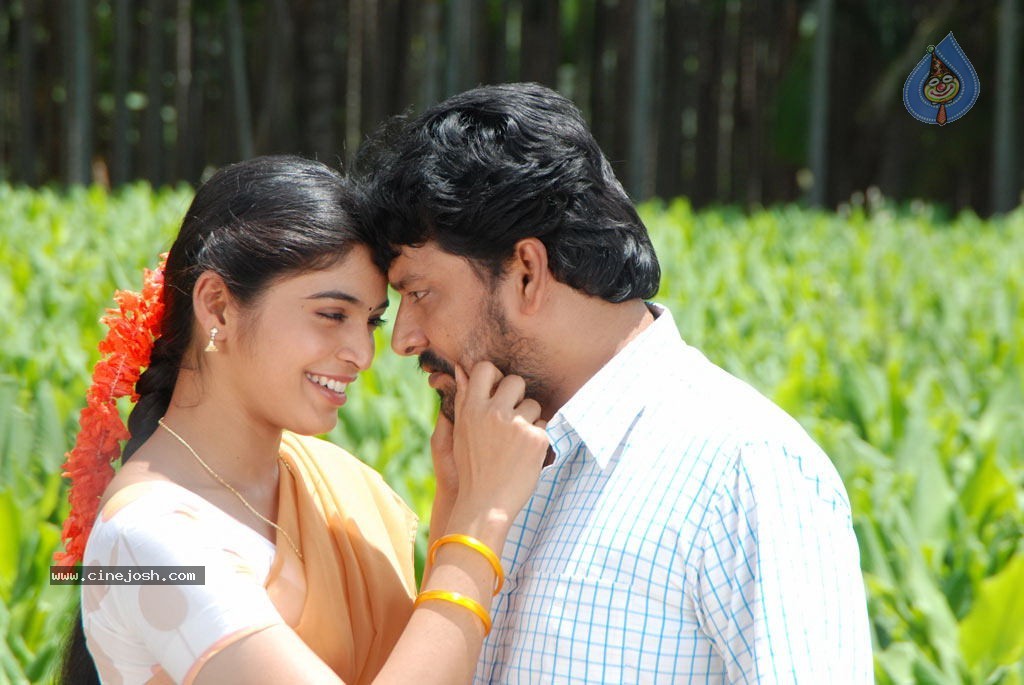 Kollaikaran Tamil Movie Stills - 21 / 29 photos