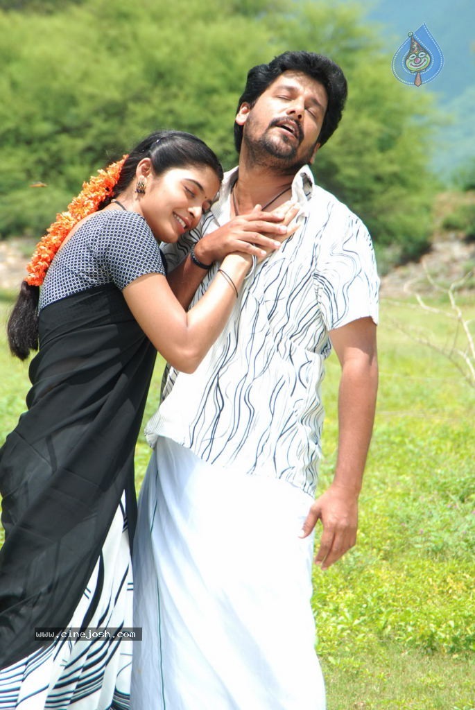 Kollaikaran Tamil Movie Stills - 24 / 29 photos