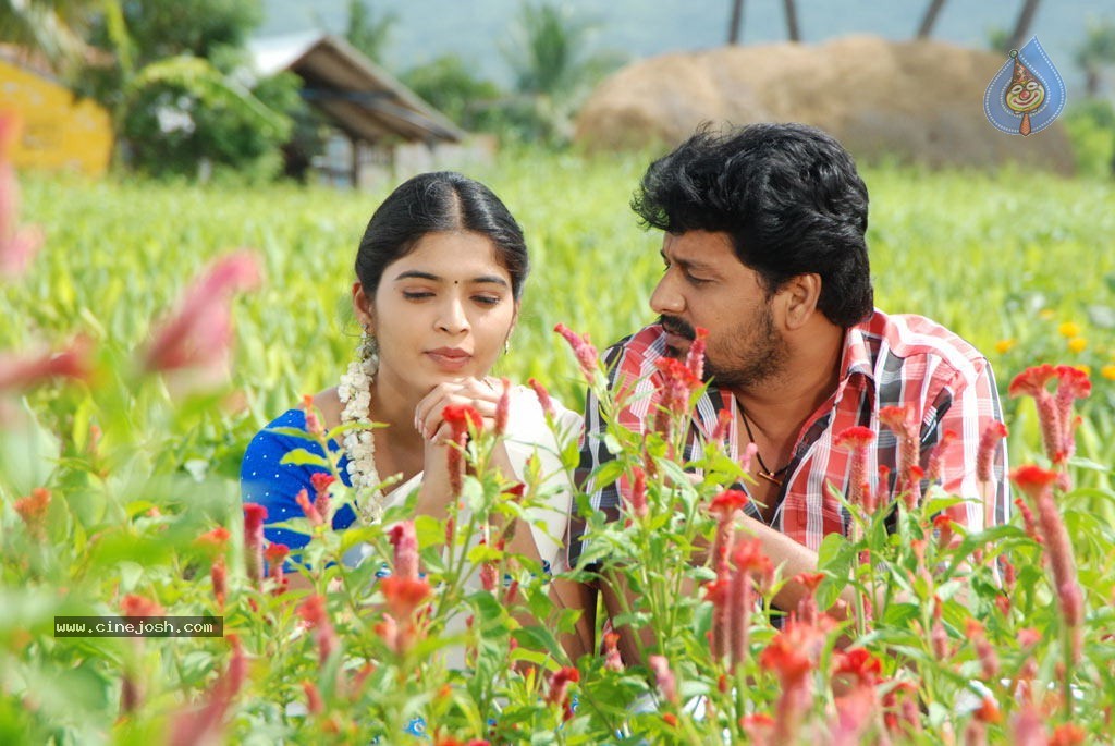 Kollaikaran Tamil Movie Stills - 25 / 29 photos