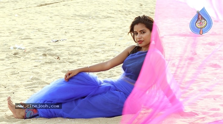 Loka Tamil Movie Stills - 30 / 32 photos