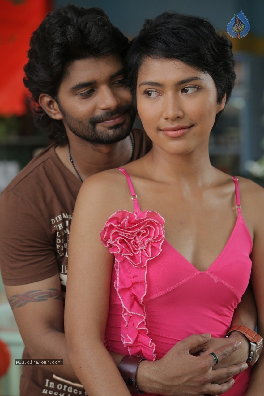 Love Boom Movie Stills - 20 / 70 photos