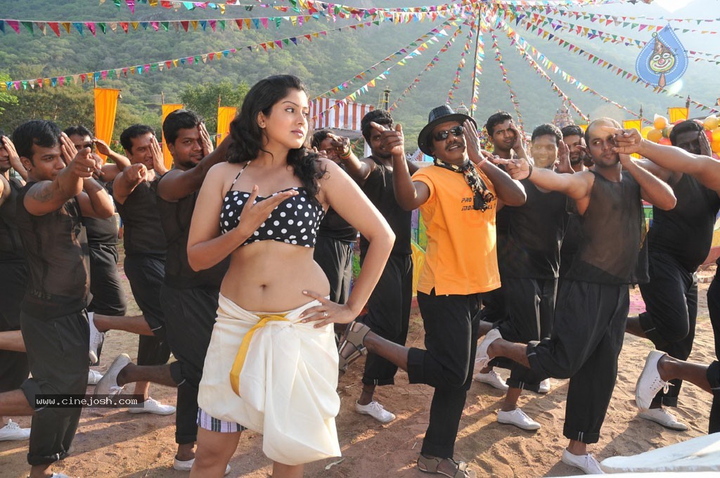 Machan Tamil Movie Hot Stills - 60 / 68 photos