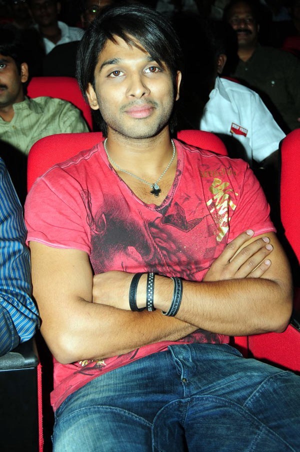 Magadheera Audio Release Function - 37 / 208 photos