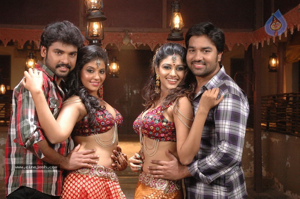 Anjali Hot In Xxx - Masala Cafe Tamil Movie Hot Stills - Photo 12 of 26