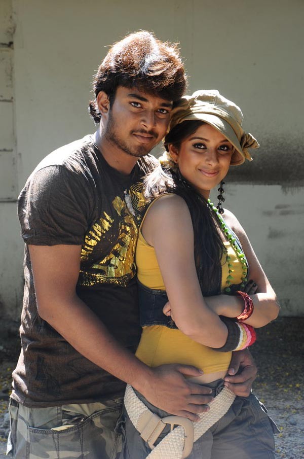 Mounaragam-Tanish,Madhurima - 46 / 74 photos