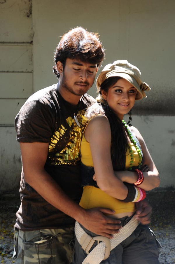 Mounaragam-Tanish,Madhurima - 48 / 74 photos