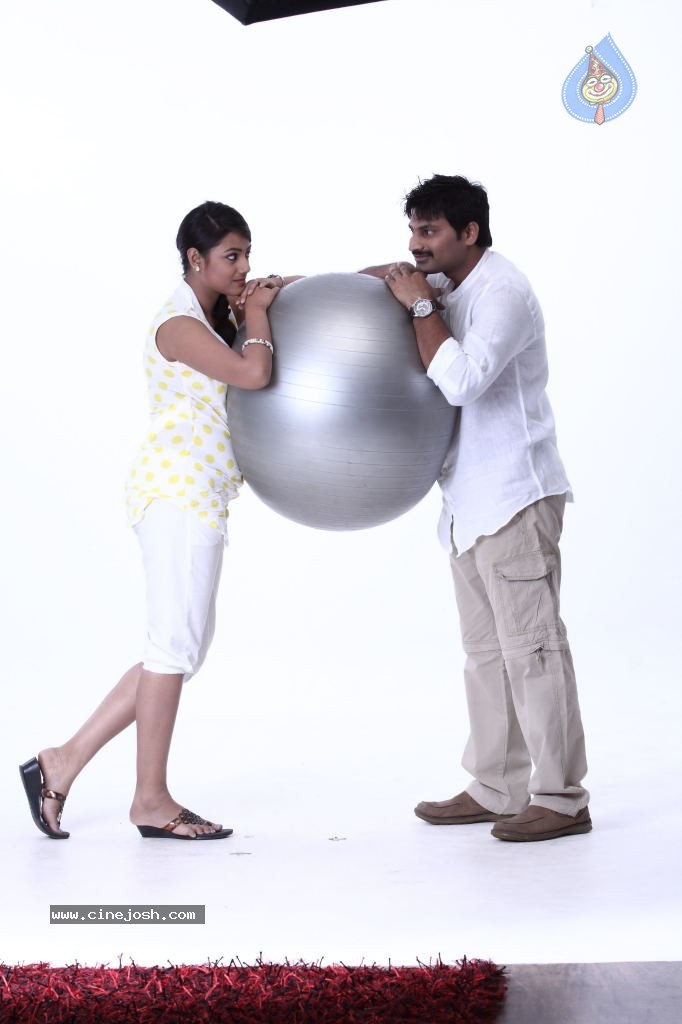 Mudduga Movie Stills - 12 / 17 photos