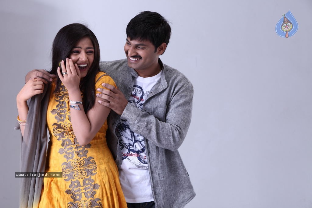 Mudduga Movie Stills - 15 / 17 photos