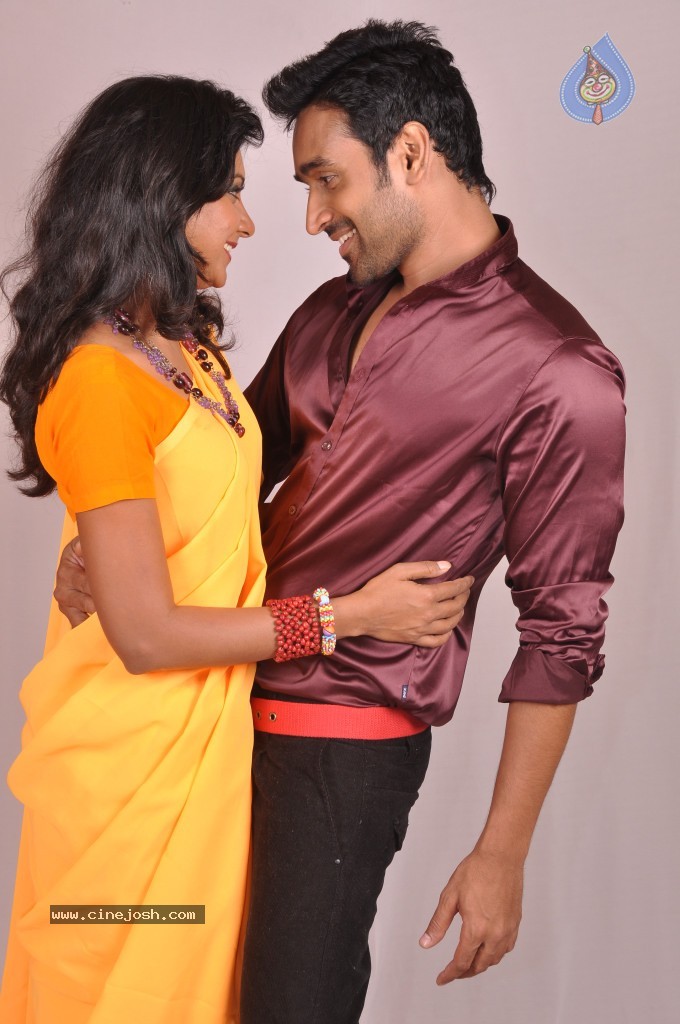 Nachithe Movie Stills - 27 / 113 photos