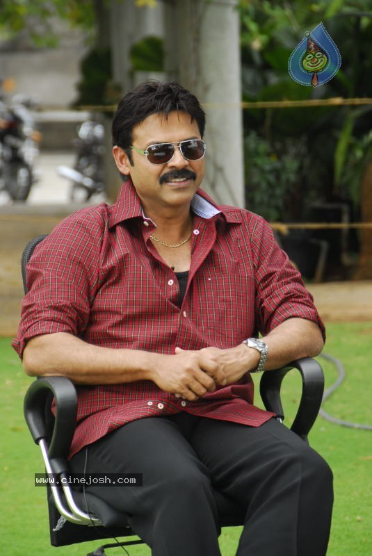 Namovenkatesa Venkatesh Stills - 70 / 98 photos